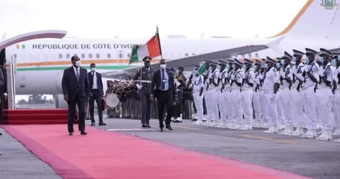 apres-un-sejour-prive-en-france-le-president-ouattara-a-regagne-son-pays